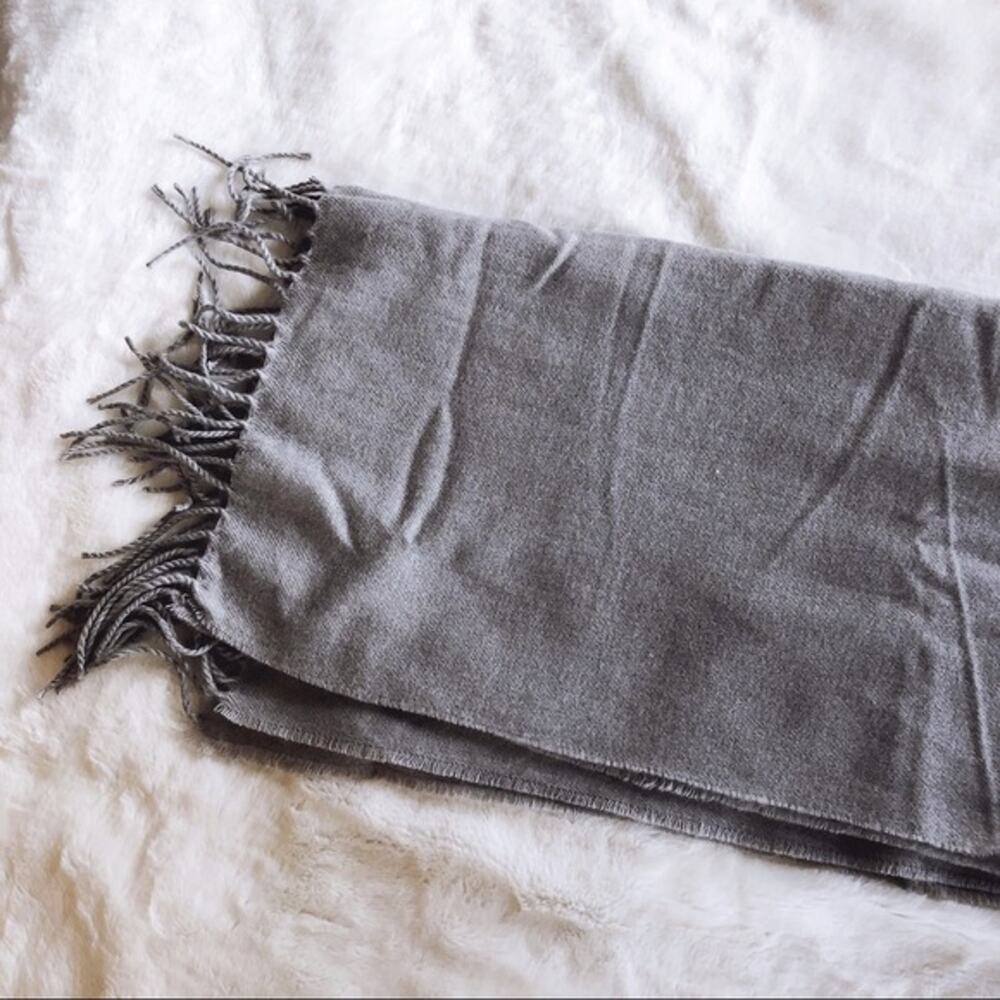 LOFT Light Gray Melange Scarf - Picture 6 of 7